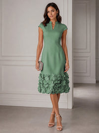 Stretch Mesh Sheath/Column V-Neck Midi-Length Cocktail Dresses with 3D Flowers