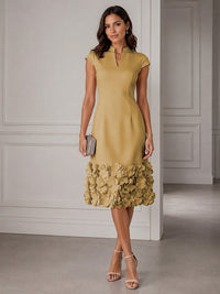 Stretch Mesh Sheath/Column V-Neck Midi-Length Cocktail Dresses with 3D Flowers