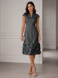 Stretch Mesh Sheath/Column V-Neck Midi-Length Cocktail Dresses with 3D Flowers