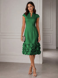 Stretch Mesh Sheath/Column V-Neck Midi-Length Cocktail Dresses with 3D Flowers