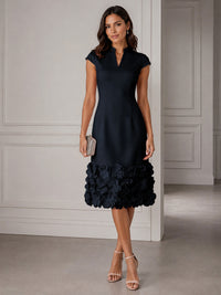 Stretch Mesh Sheath/Column V-Neck Midi-Length Cocktail Dresses with 3D Flowers