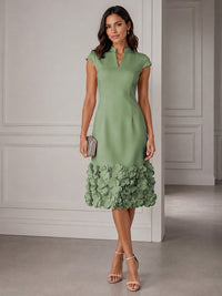 Stretch Mesh Sheath/Column V-Neck Midi-Length Cocktail Dresses with 3D Flowers