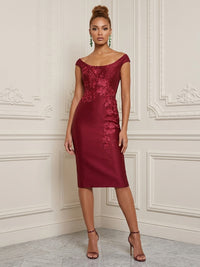 Satin Sheath/Column Scoop Neck Midi-Length Cocktail Dresses with Lace Embroidery Bodice