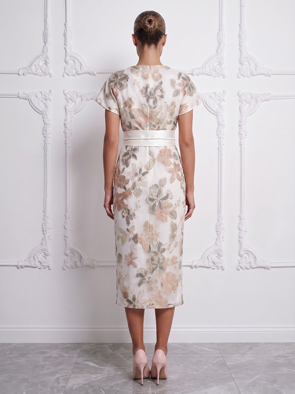 Jacquard Sheath/Column Scoop Neck Tea-Length Cocktail Dresses with Belt