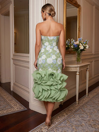 Floral Embroidery Mermaid/Trumpet Strapless Tea-Length Cocktail Dresses with Tiered Layers