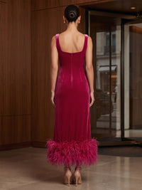Sheath/Column Square Neck Velvet Tea-Length Cocktail Dresses with Feather Trim