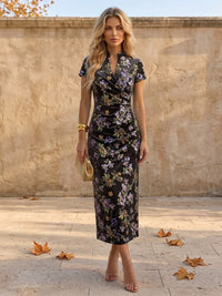 Sheath/Column V-Neck Velvet Tea-Length Cocktail Dresses with Ruched Waist