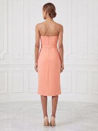 Sheath/Column Strapless Satin Tea-Length Cocktail Dresses with Ruched Waist