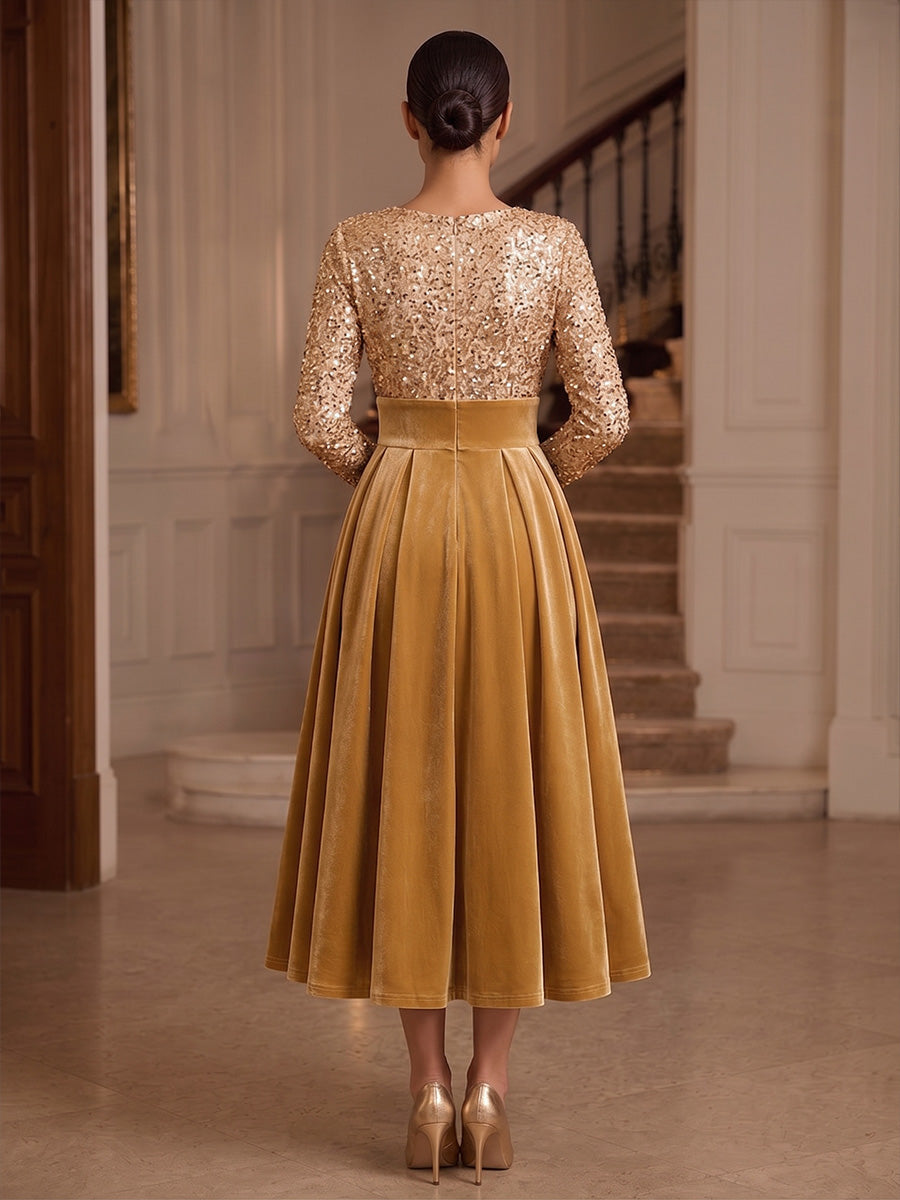 A-Line/Princess Scoop Neck Velvet Tea-Length Cocktail Dresses with Sequin Bodice & Pleats
