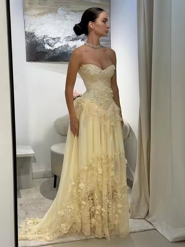 Strapless Sweetheart A-Line Floor-Length Evening Dresses with Appliques