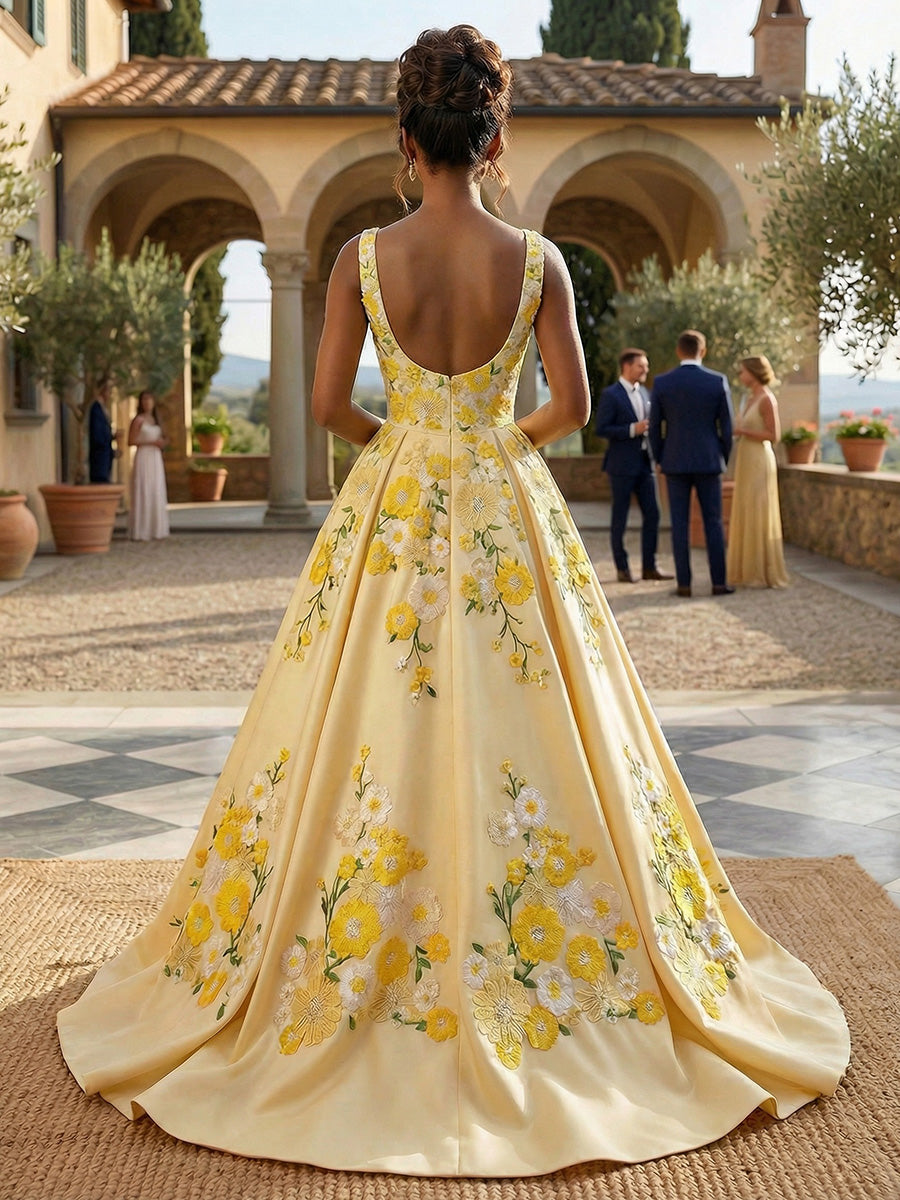 Elegant A-Line Square Neck Floor-Length Evening Dresses with Floral Embroidery