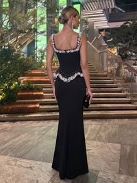 Mermaid/Trumpet Square Neck Stretch Jersey Maxi Evening Dresses with Pearls