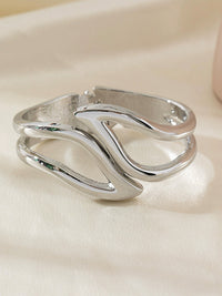 Round Luxurious Wide Band Hammered Gold Bracelet
