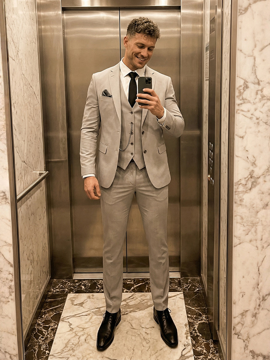 Men's 3 Pieces Tailored Fit Single Breasted Two-Buttons Notched Lapel Wedding Suits