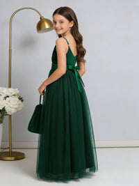 Chic Flower Girl Dress Spaghetti Strap V Neck Formal Gown with Bow Detail for Weddings Parties Pageants and Special Occasions