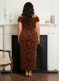 Off the Shoulder Velvet Sheath Plus Size Mother of the Bride Dresses