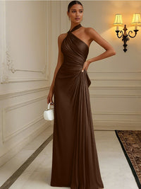Satin Sheath/Column Halter Floor-Length Formal Dresses with Pleats