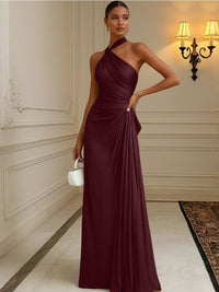 Satin Sheath/Column Halter Floor-Length Formal Dresses with Pleats