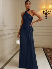 Satin Sheath/Column Halter Floor-Length Formal Dresses with Pleats