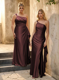 One Shoulder Satin Pleated Bridesmaid Dresses with Slit